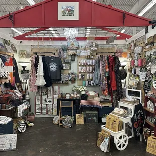 Farmgirl accessories H3 @the painted tree