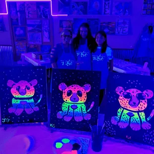 Join us for a super fun &amp; creative black light class!!!