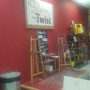 Instructor&apos;s area
