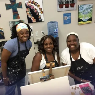 Spend some good quality painting with the family at our family friendly events!