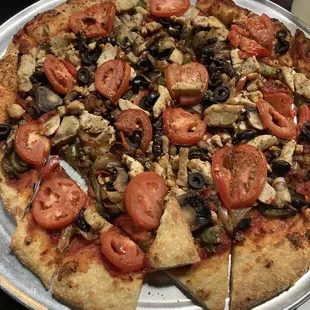 Large pizza (veggie with chicken added)