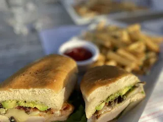 Sidetrack Bar + Grill