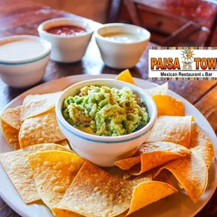 GUACAMOLE &amp; CHIPS
