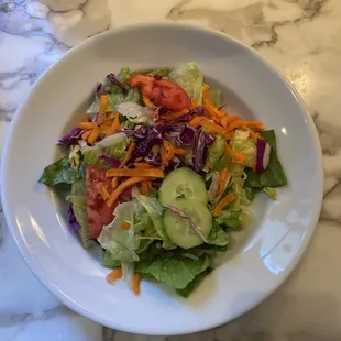 Dinner salad carry out. Pleasantly surprised, most places do not look this good carry out or dine in.