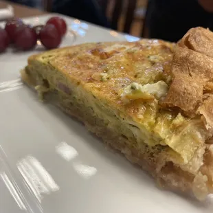 Ham and broccoli quiche