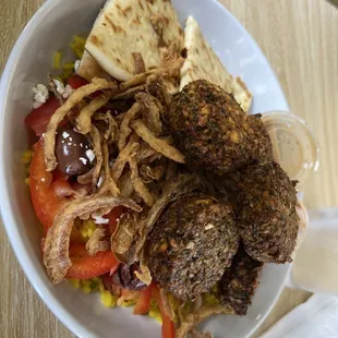 Rice bowl with falafel (extra)
