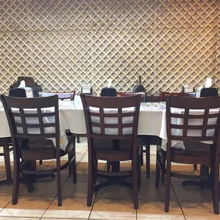 The center table with 8 chairs