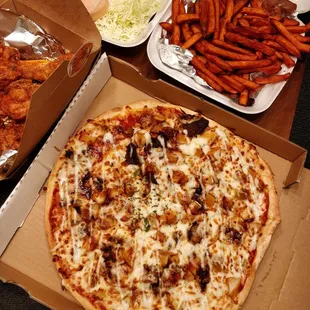 Soy Garlic Chicken, Spicy Bulgogi Pizza (medium), Sweet Potato Fries, Cabbage