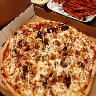 Spicy Bulgogi Pizza and Sweet Potato Fries