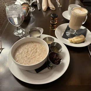 Oatmeal &amp; Latte with Honey