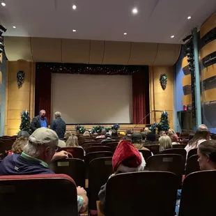 Movie palace