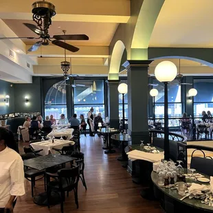 Dining room upper floor.