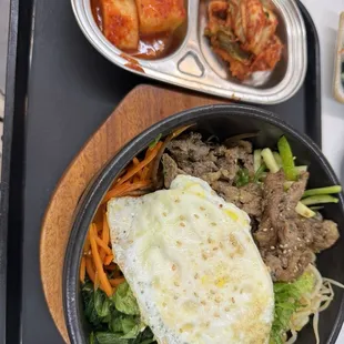 Dolsot bibimbap