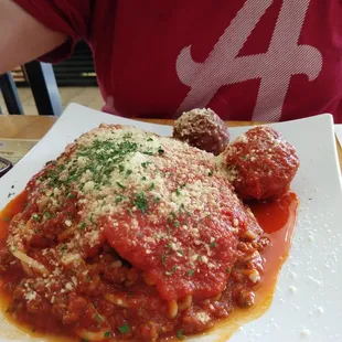 Spaghetti and meatballs