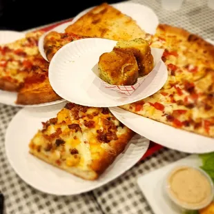 food, pizza