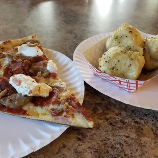 Great pizza and awesome atmosphere!