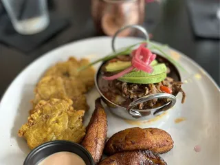 Luna Rosa Puerto Rican Grill Y Tapas