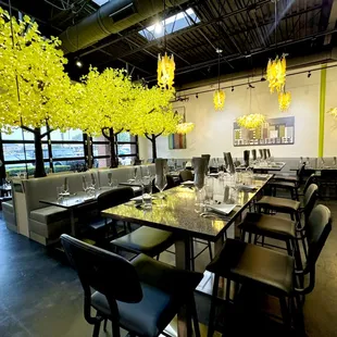 sushi and sashimi, interior