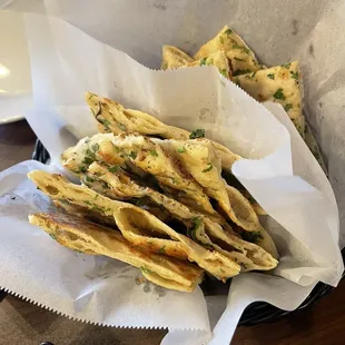 Garlic naan