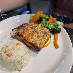 Salmon plate