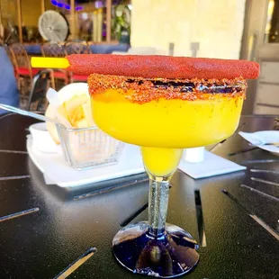 Frozen mango margarita