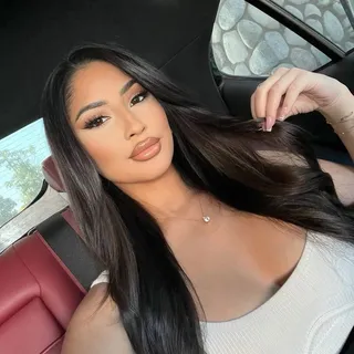 Kim R.
