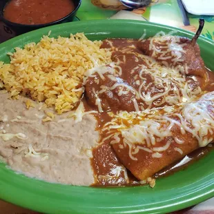 Chili relleno and chicken enchilada