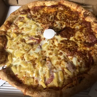 1/2 pepperoni 1/2 hawaiian