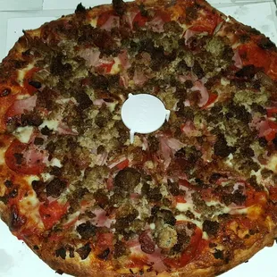 Meat Lover 's Pizza