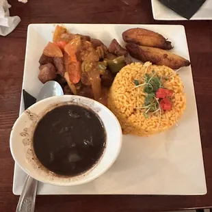 Masitas De Carne Frita De Cerdo O De Pollo