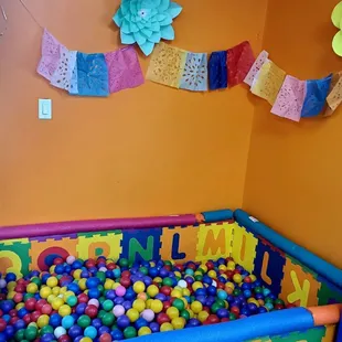 KIDS SPACE