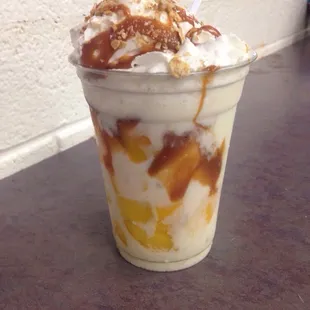 Mango Con Crema. Yum!