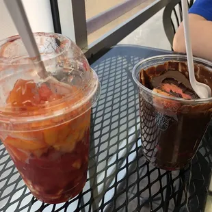 Enchilado and fresas con chocolate.