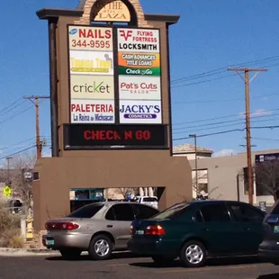 ramen and noodles, outside