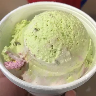 Pistachio ice cream, gansito flavor underneath