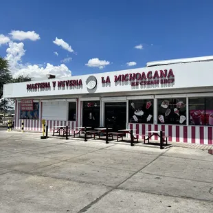 Entrance and outdoor seating