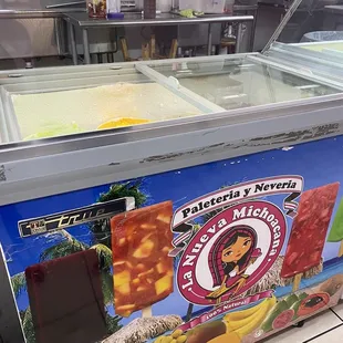 Ice cream tub containers