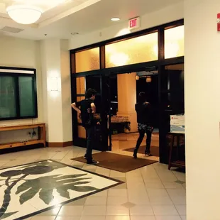 Paliku foyer! Elevator is right of the front entrance in this pic!