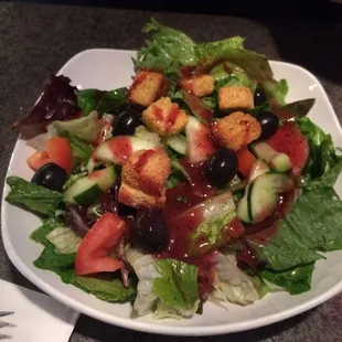 Garden salad with raspberry walnut dressing