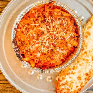 Cheese Bread with Pasta