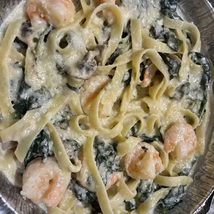 Shrimp with Spanish pasta