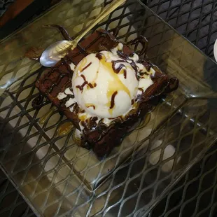Brownie dessert