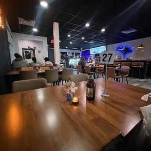 sushi and sashimi, interior