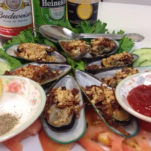 Mussels and beers! Yumm