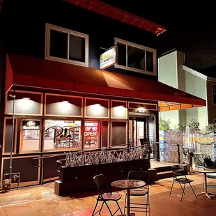 The Palm Market &amp; Deli at night