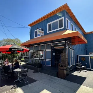 Palm deli outdoors