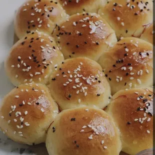 Yemeni Honeycomb Bread filled with cheese drizzled with honey