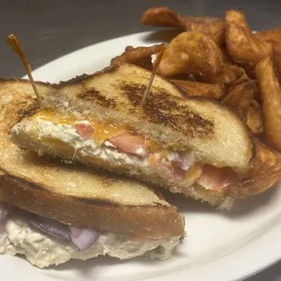 Tuna melt
