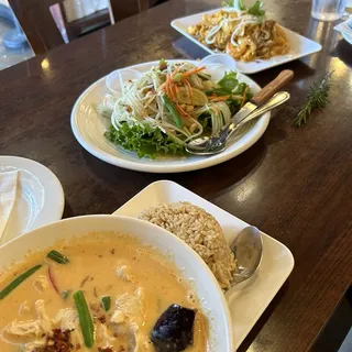 Papaya Salad (Som Tum)