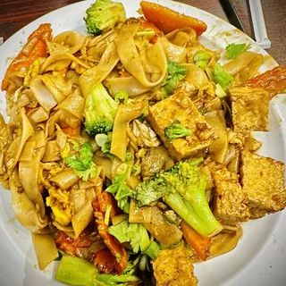 Pad See Ew Dinner
